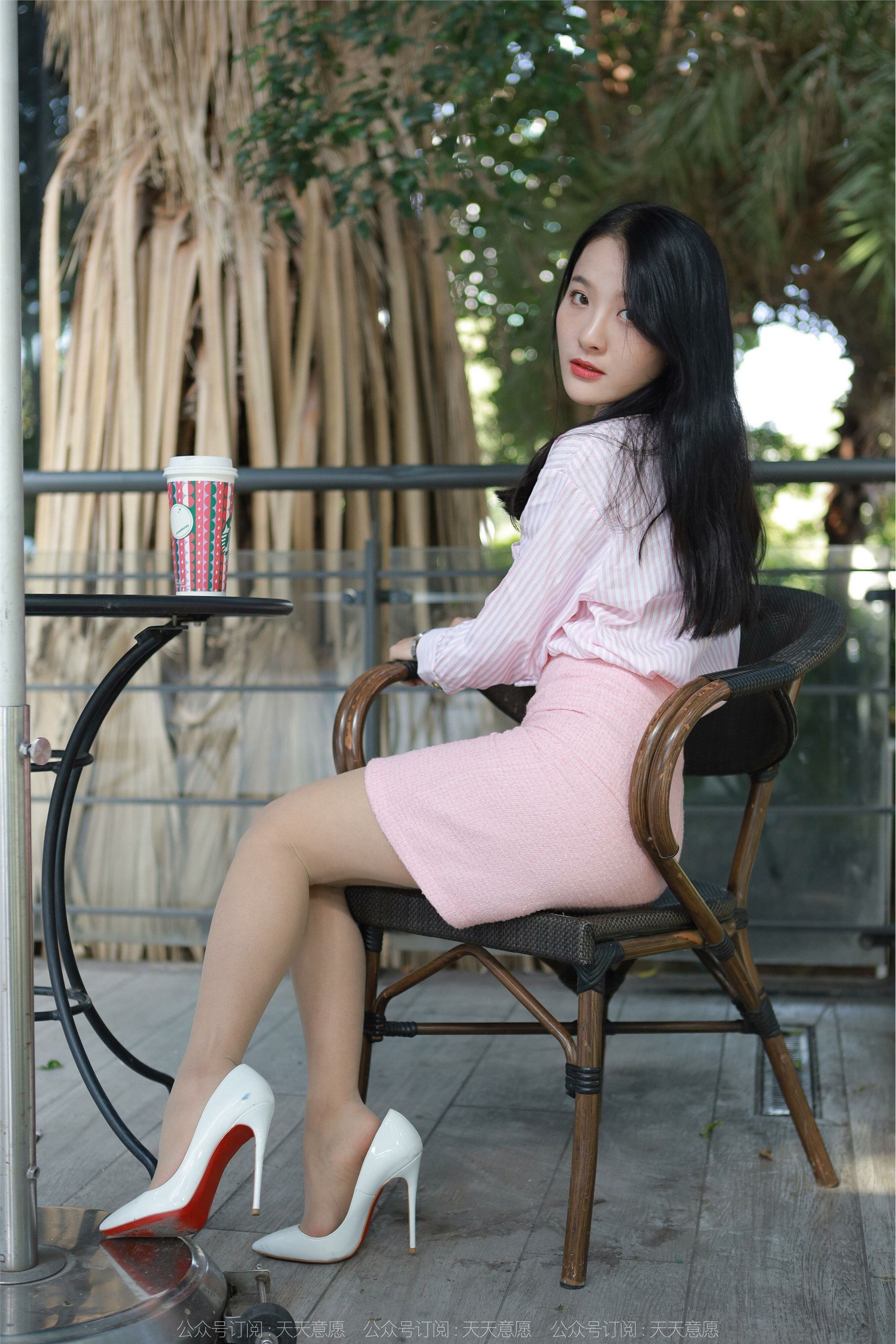 IESS异思趣向  2022.03.08 丝享家1022：婉萍《粉嫩的下午茶》